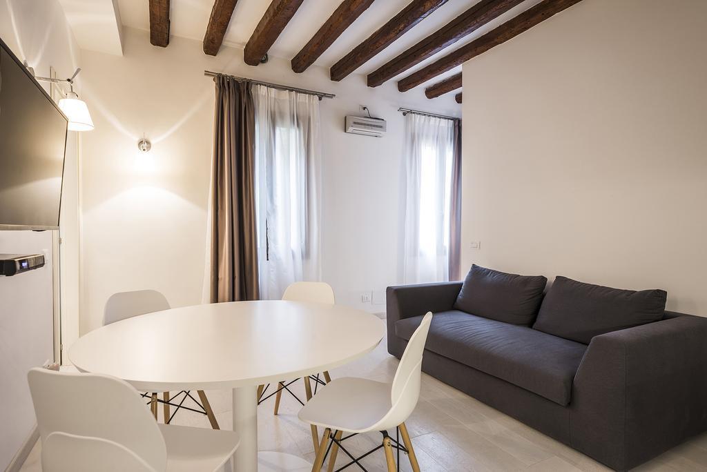 Myplace Santa Maria Formosa Apartment Venezia Esterno foto